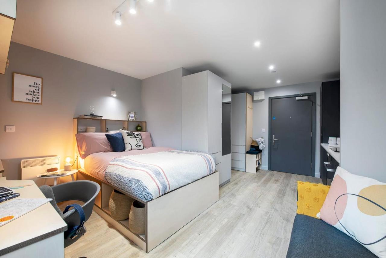 Sleek Studios, Apartments And Private Bedrooms At Silk Mill Close To Edinburgh Old Town Екстериор снимка